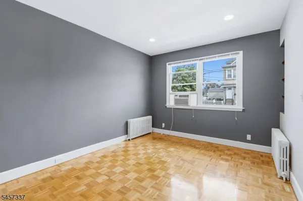 33 Franklin Ave, Clifton City, NJ 07011