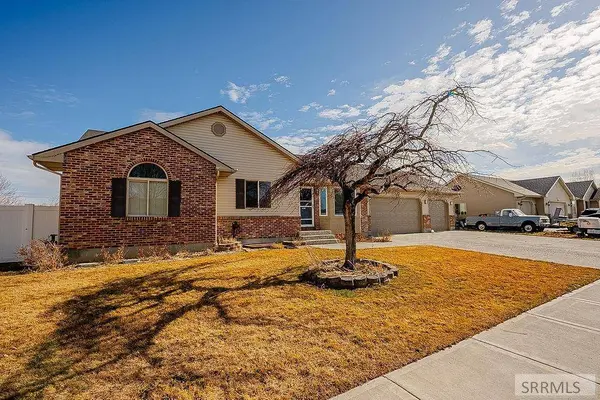 5225 S Thunder Drive, Ammon, ID 83406