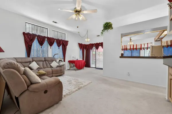8409 Silver Run WAY, Antelope, CA 95843