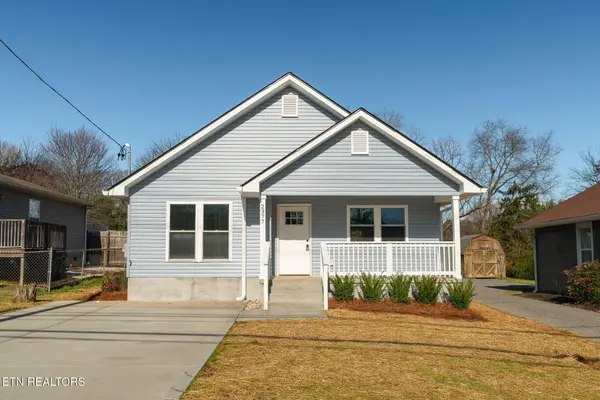 2377 Fair Dr, Knoxville, TN 37918-2322