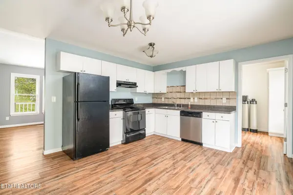 109 Miles LN, Lafollette, TN 37766