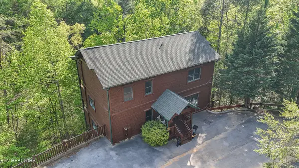 810 Great Smoky WAY, Gatlinburg, TN 37738