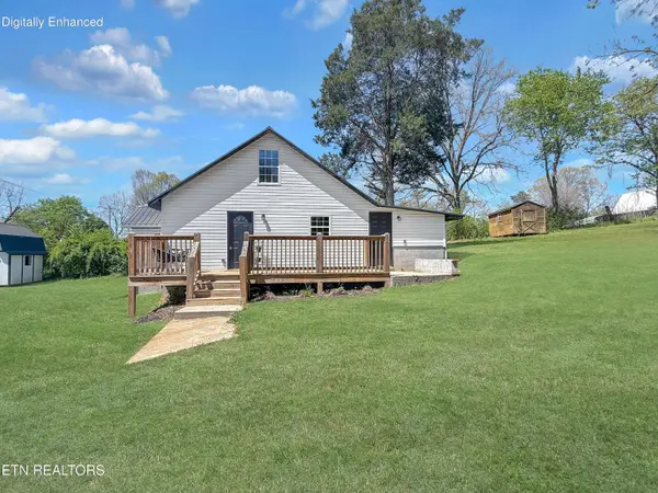 4511 Wildwood Rd, Maryville, TN 37804