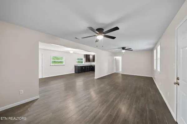 8466 Shut In Gap Rd, Spring City, TN 37381