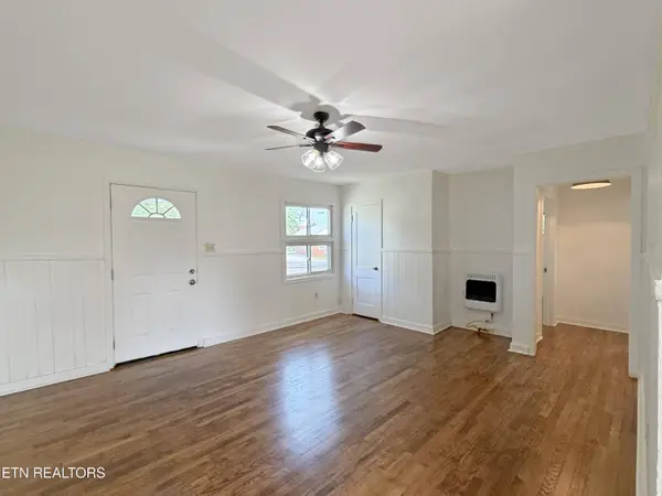2432 King St, Maryville, TN 37804