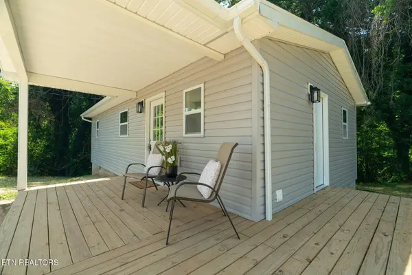 436 Jarnigan St, Clinton, TN 37716