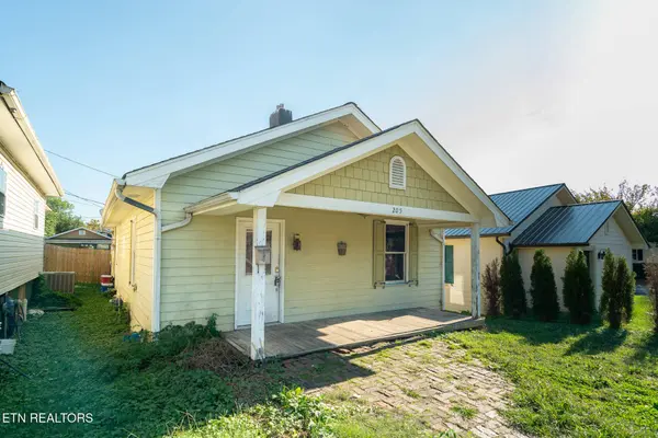 205 Cedar St