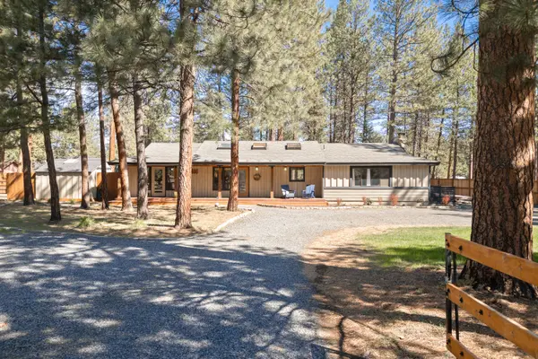 14850 Stagecoach, Sisters, OR 97759-9566