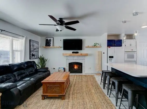 305 Lathrop ST W, Clyde Park, MT 59018