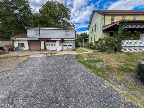 14614 E Liverpool RD, East Liverpool, OH 43920