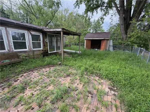 16816 Andrews AVE, East Liverpool, OH 43920