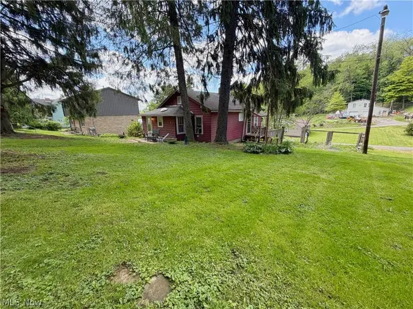 1921 Smithfield ST, East Liverpool, OH 43920