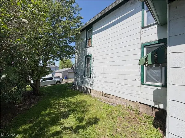 818 Riverview ST, East Liverpool, OH 43920
