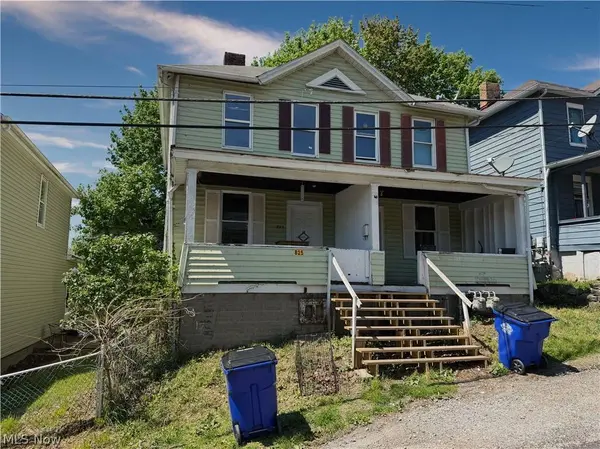 825 Laura AVE, East Liverpool, OH 43920