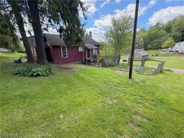 1921 Smithfield ST, East Liverpool, OH 43920