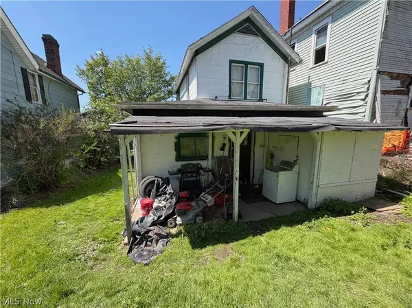 818 Riverview ST, East Liverpool, OH 43920