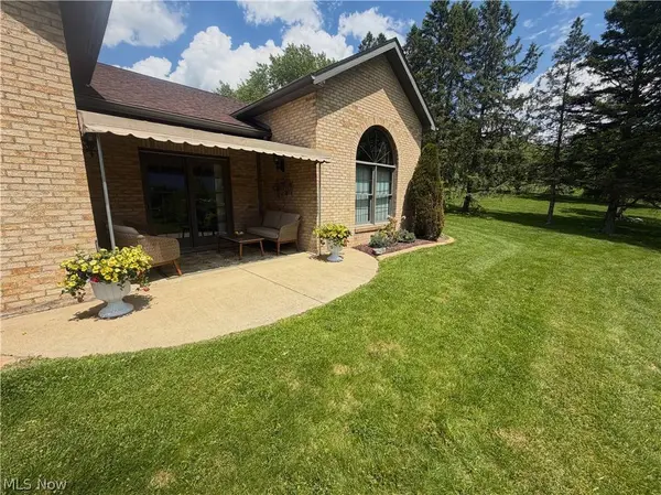 49341 Eagle DR, East Liverpool, OH 43920