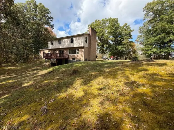 2746 Kragel RD, Richmond, OH 43944