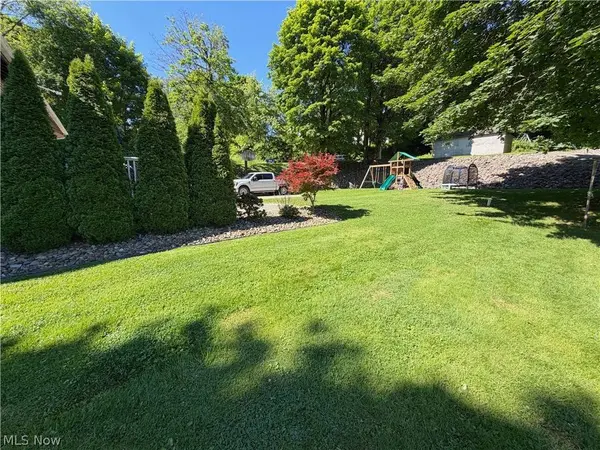 2029 Saint Clair AVE, East Liverpool, OH 43920