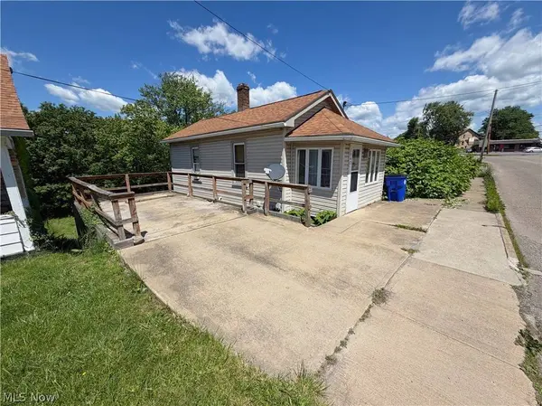 1547 Lisbon ST, East Liverpool, OH 43920