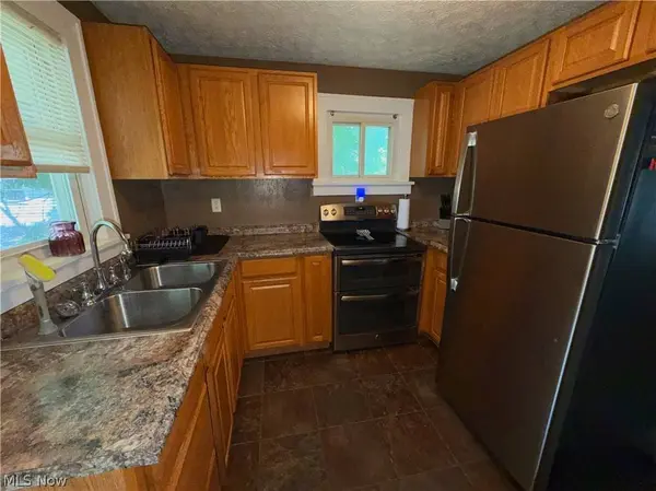 1211 Jennings AVE, East Liverpool, OH 43920