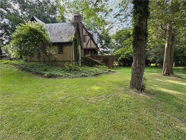 946 Park BLVD W, East Liverpool, OH 43920