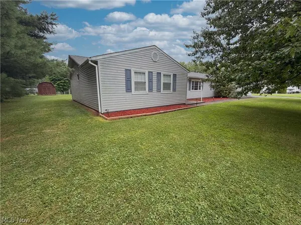 46567 Winston DR, East Liverpool, OH 43920
