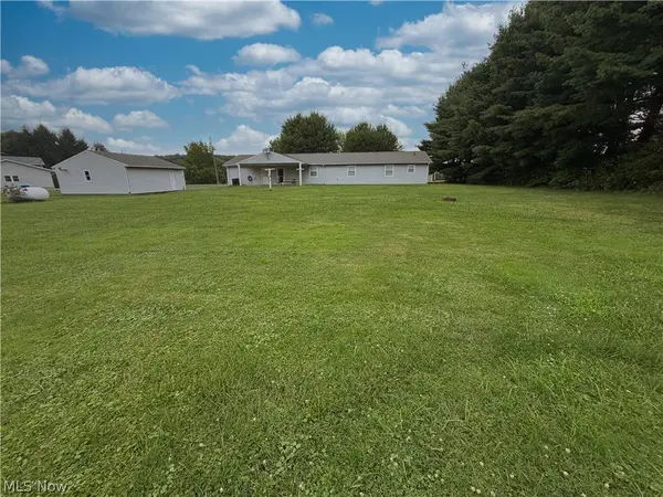 46567 Winston DR, East Liverpool, OH 43920