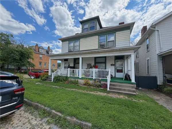 400 & 402 W 4th ST