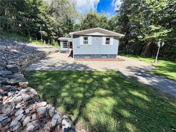 1929 Iris ST, East Liverpool, OH 43920
