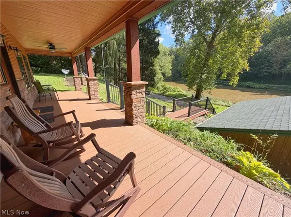 50986 Grimms Bridge RD, East Liverpool, OH 43920