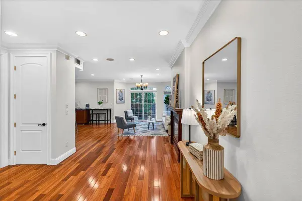 725 W Hacienda AVE, Campbell, CA 95008