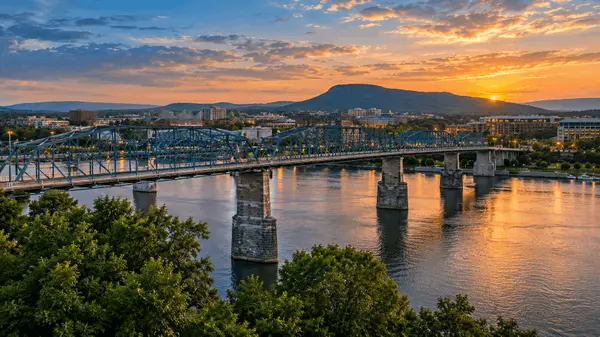 feature image of Living on Chattanooga's North Shore: A 2026 Neighborhood Guide