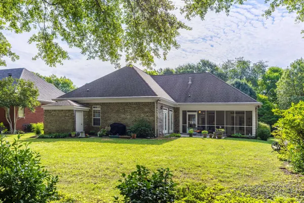 4961 Hampshire PL, Hixson, TN 37343