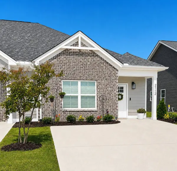 2112 Shady LN