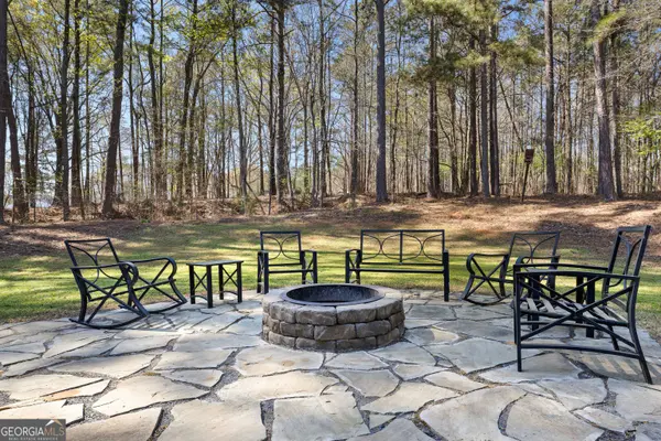 529 Inman RD, Fayetteville, GA 30215