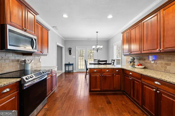 529 Inman RD, Fayetteville, GA 30215