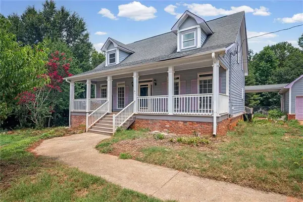 574 Antioch RD, Fayetteville, GA 30215