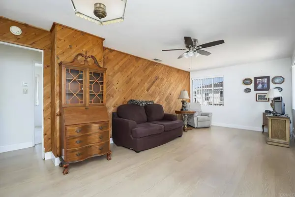 2726 Comstock St, San Diego, CA 92111
