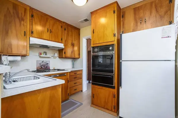 2726 Comstock St, San Diego, CA 92111