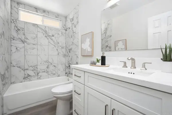 10704 El Nopal, Santee, CA 92071