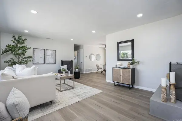 10704 El Nopal, Santee, CA 92071