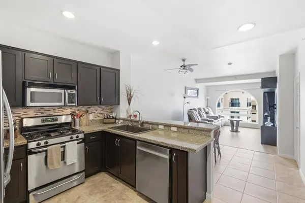450 J ST #7061