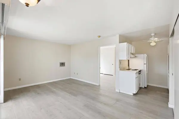 6650 Amherst ST #19C, San Diego, CA 92115