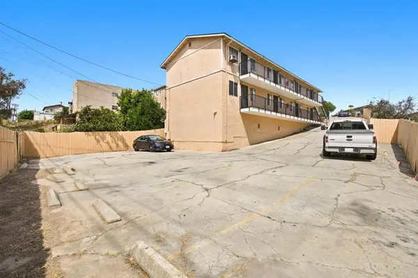 3018 44th ST, San Diego, CA 92105
