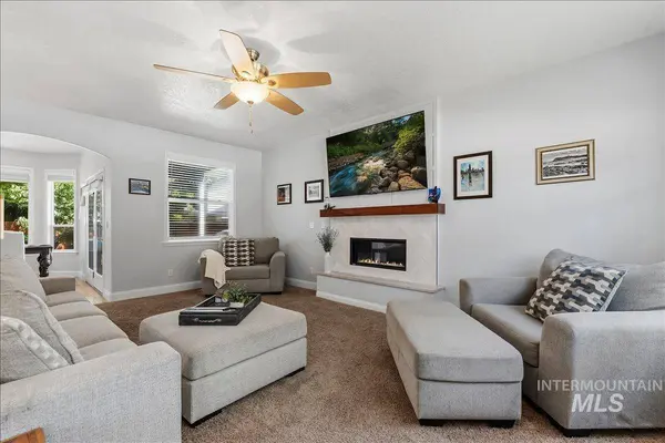 2078 W Lowry Street, Meridian, ID 83646
