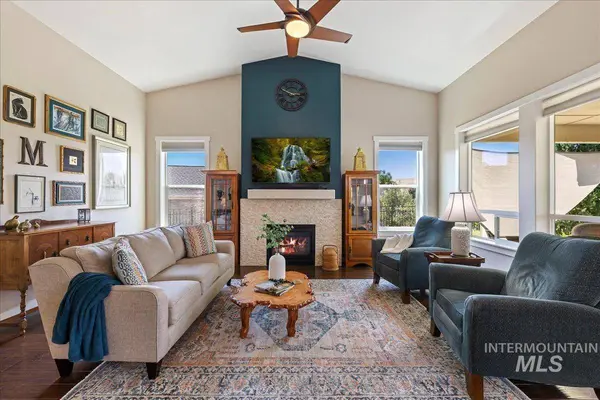 18597 N Goldenridge Place, Boise, ID 83714