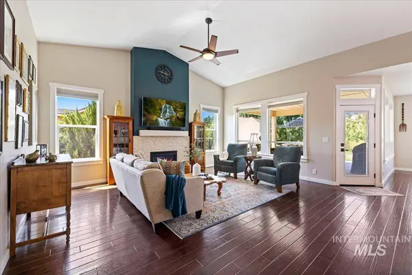 18597 N Goldenridge Place, Boise, ID 83714