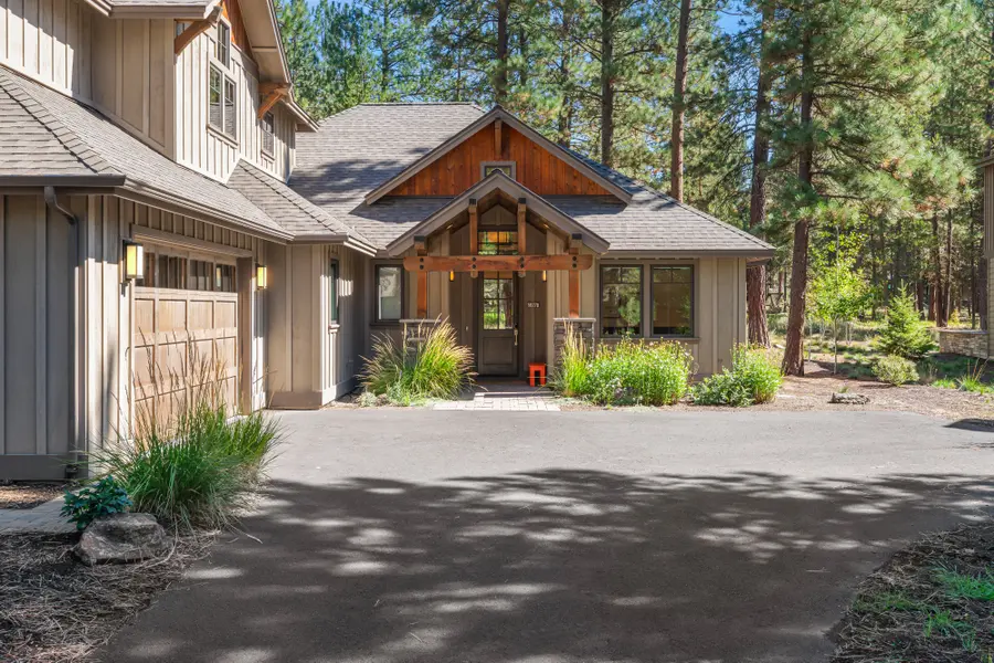56278 Sable Rock Loop, Sunriver, OR 97707-2591