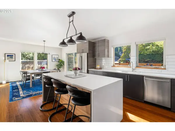 905 LAUREL ST, Lake Oswego, OR 97034